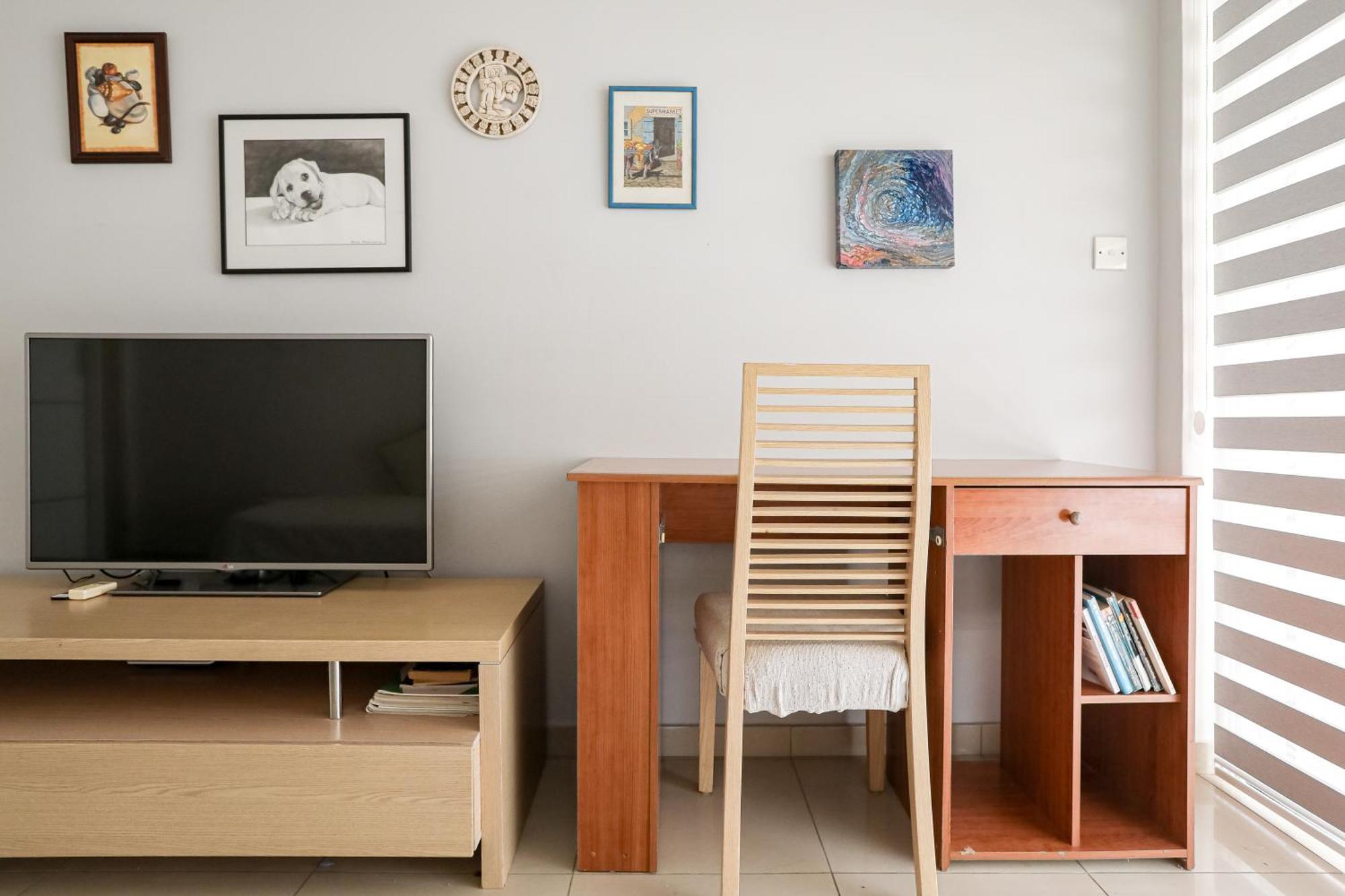 Lovely Bedroom In Shared Apartment Oroklini Екстериор снимка